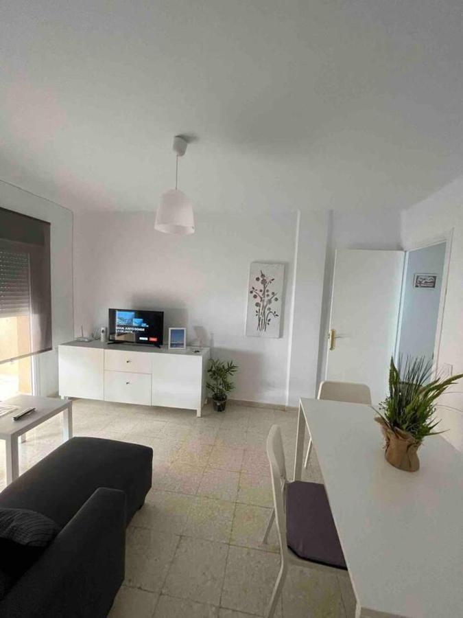 Renovated And Newly Furnished 3 Bedroom Apartment ซานเฟร์นันโด ภายนอก รูปภาพ